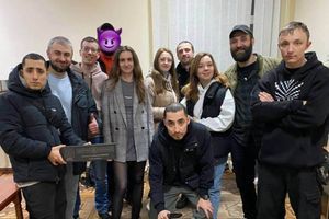 Колаборація PROSTA STAL та &laquo;Курган & Agregat&raquo;: 254 415.30 грн на пікап для морпіхів ЗСУ фото