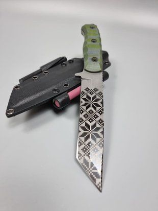 "Tanto" - handmade hunting knife - green handle