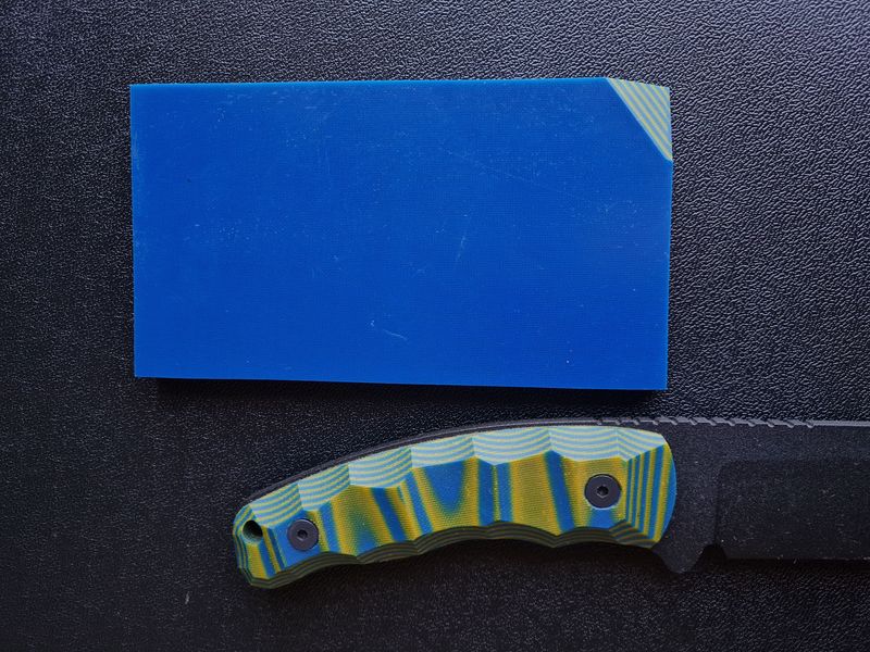 Micarta, sleeve pads (Yellow blue) 6 mm.