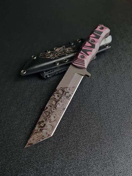 "Tanto" is a universal tactical knife with a modern design (etching, black-pink handle, black scabbard)