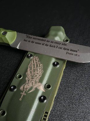 Veles: Your Journey, Your Knife (etching, green handle, colored scabbard)