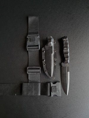 Shchedrik polymer black - a widely versatile knife with an double-edged blade (Black handle, black scabbard)