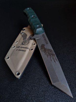 "Tanto" &ndash; Knives for those who are looking for their own path (etching, emerald handle, colored scabbards)