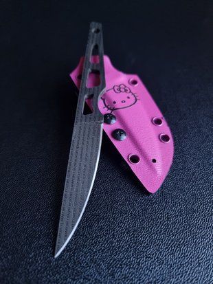 "Sikorsky" - a skeleton knife for those who value minimalism, mobility and endurance (etching, pink scabbard)
