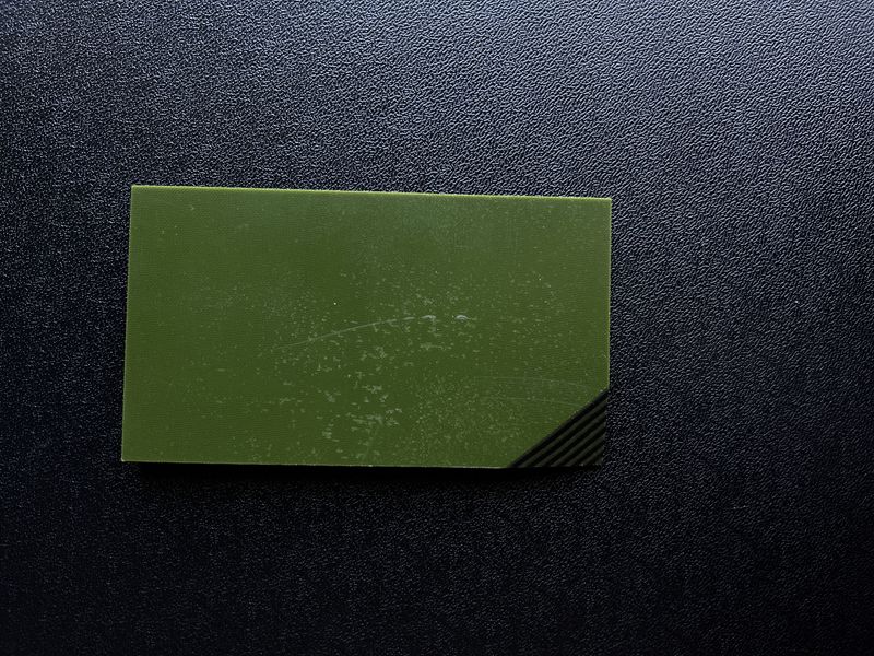 Micarta, sleeve pads (Black and green) 6 mm.