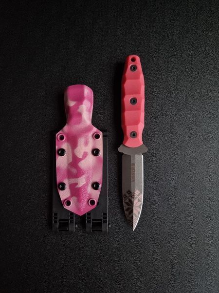 "Sirko: Hunting Knife for Real Pros" (etching, pink handle, colored scabbard)
