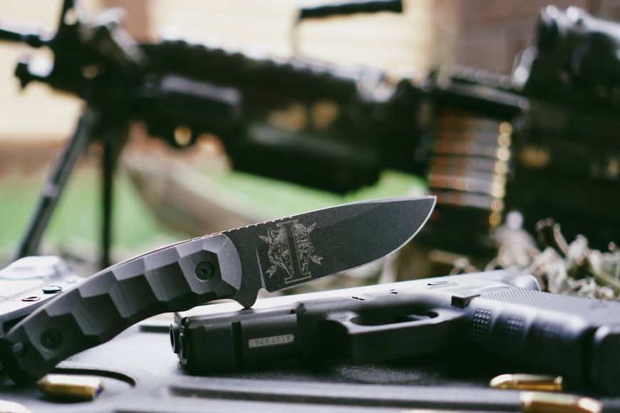 Tactical Knife "Yarchuck" | Black Micarta, Wolf Engraving