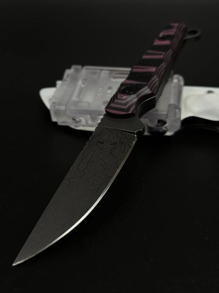 EDC Knife "Stus" | "Stus" Pink & Black Micarta Anime Engraving