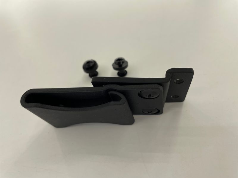 Attachment for sheaths - free suspension swivel (90 degrees, plastic)