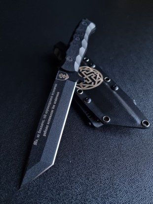 "Tanto: Hunting in Every Movement" (Polymer Black, Handle Black, Scabbard Black)
