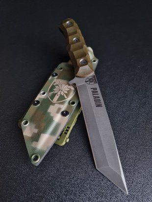 "Tanto" &ndash; Discover the world with a reliable companion (etching, olive handle, camouflage scabbard)
