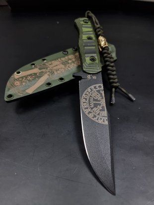 Fighting Knife "Aeneas" Khaki (Trident and Warrior Engraving)