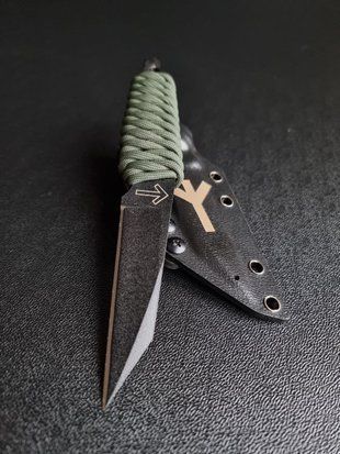 "Paton" &ndash; a skeleton knife for maximum lightness and durability (black polymer, black scabbard)