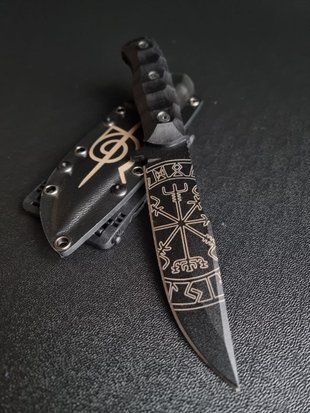 Aeneas &ndash; a tourist knife for explorers of wild spaces (black polymer, black handle, black scabbard)
