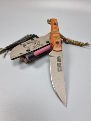 Stus - handmade hunting knife - orange-green handle